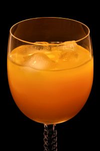 1221929 juice in a glass Mango