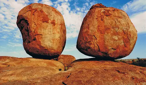 devils marbles 10 of the Worlds Most Amazing Geological Wonders