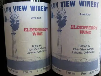 elderberry wine 10 Poisonous Fruit & Veg That We Actually Eat Every Day